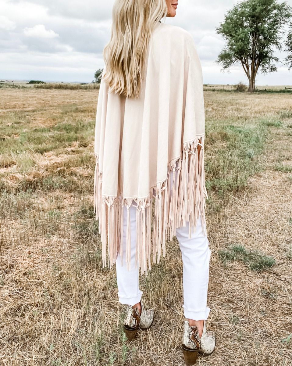 Sierra Shawl in Vintage White by Tasha Polizzi