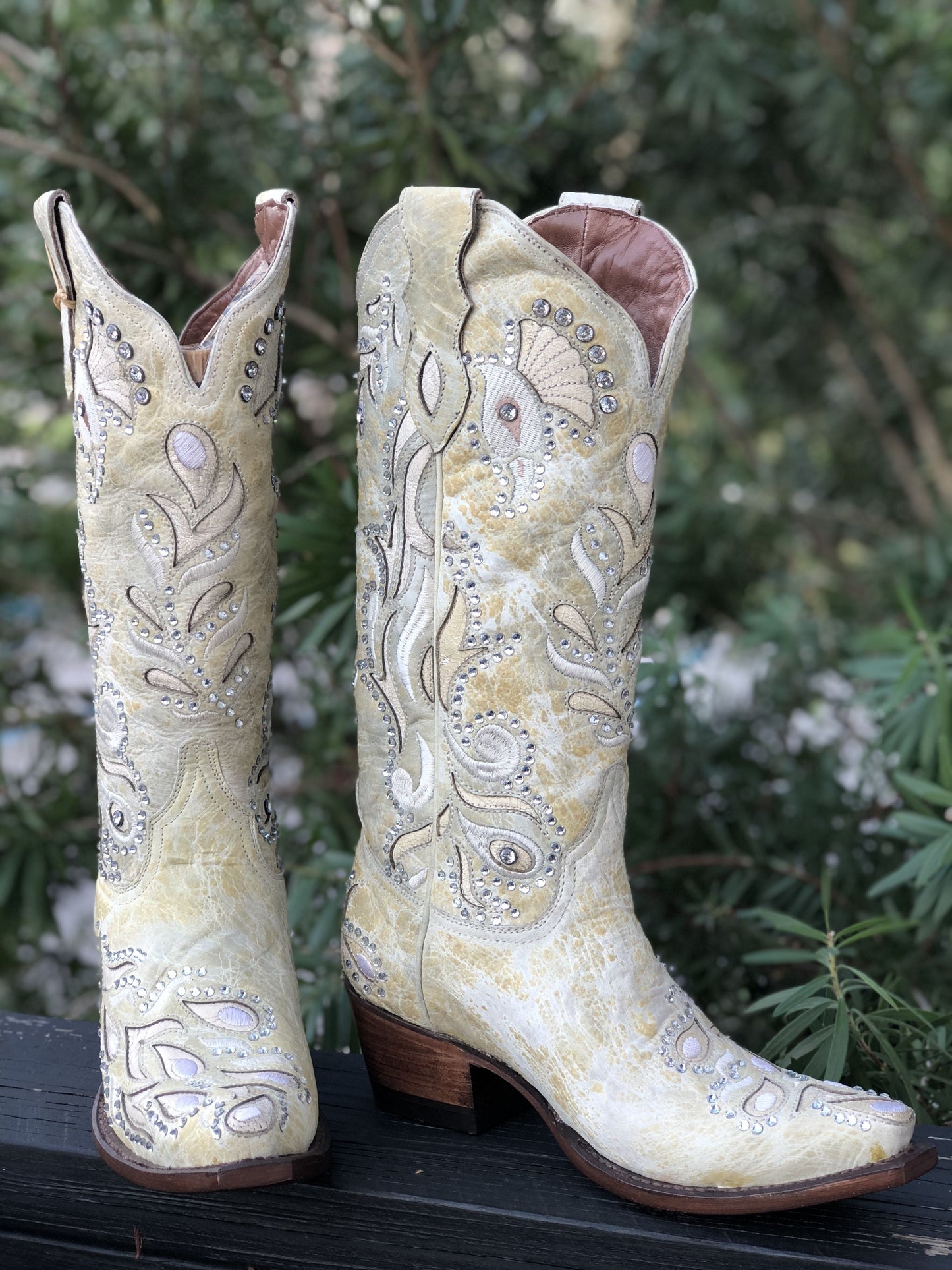 Denver Mountain Boots Peacock Ivory Boots