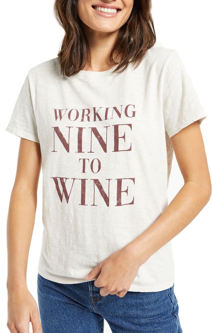 Woman's Easy Wine Tee In Sandstone Zt214702