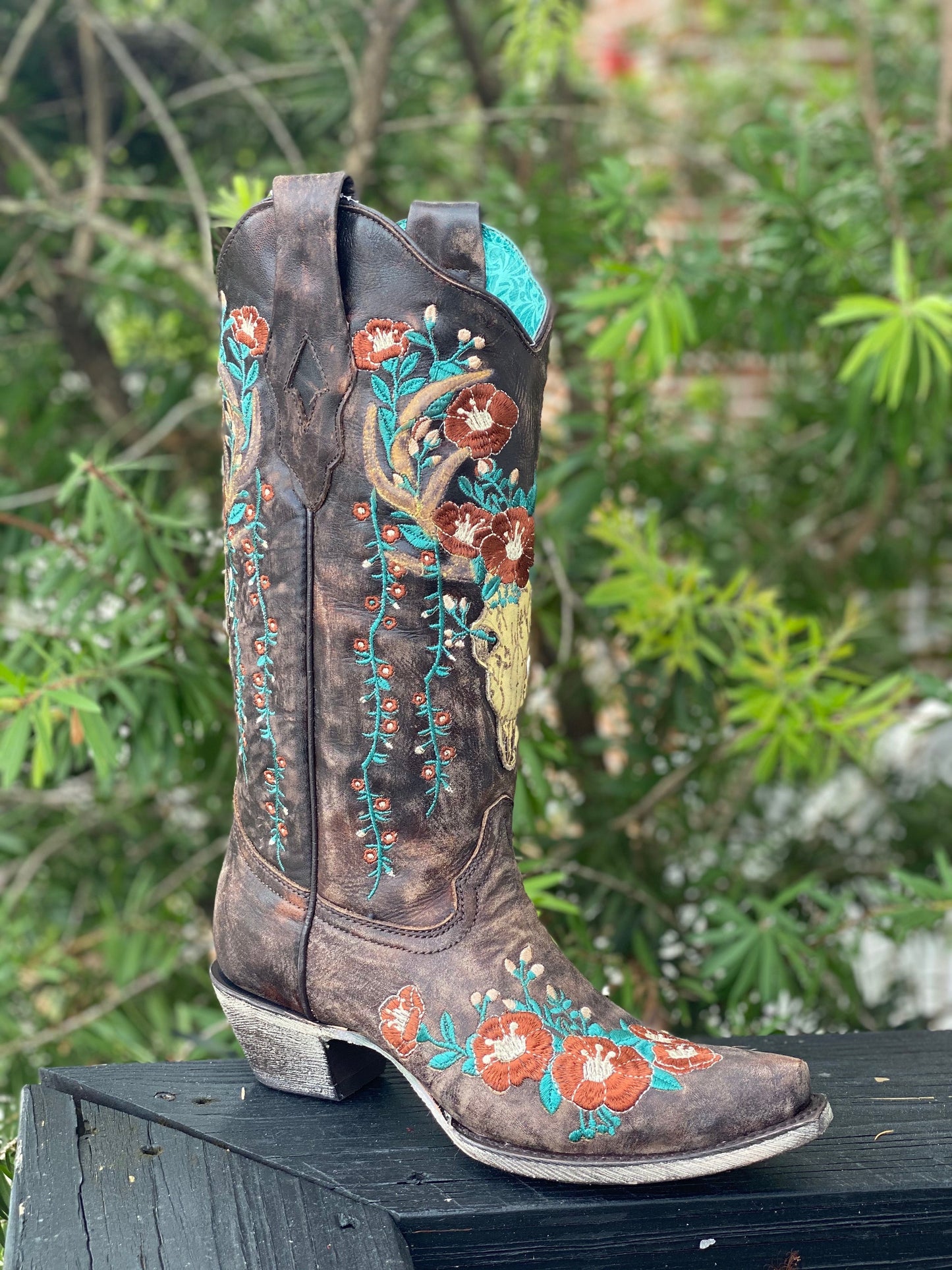 Corral Women's Brown Deer Skull Overlay Floral Embroidered Cowgirl Snip Toe Boots A3710