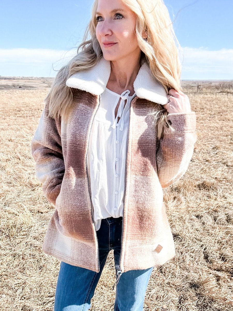 Women's Big Valley In Tan