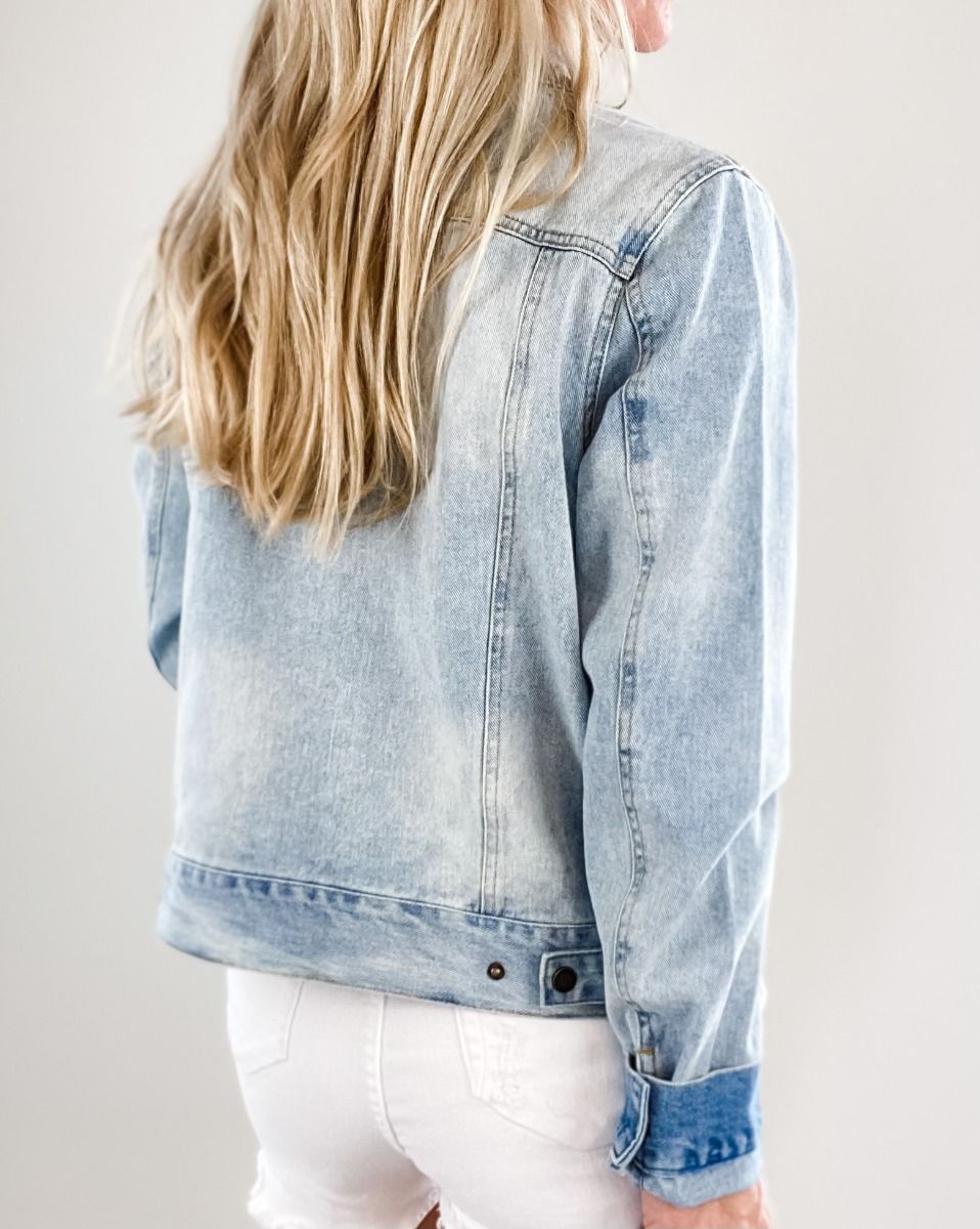 Ladies Classic Light Wash Denim Jacket