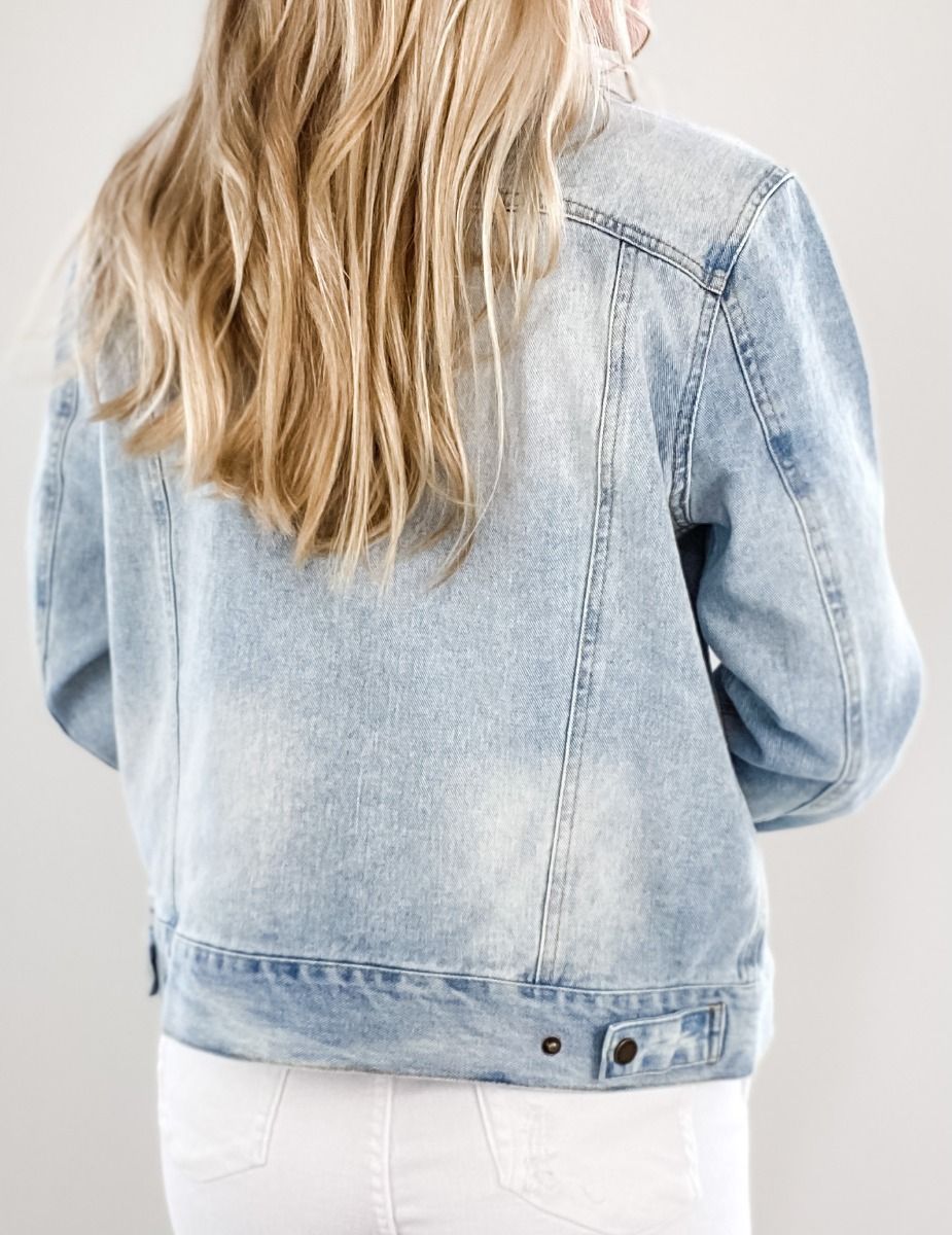 Ladies Classic Light Wash Denim Jacket