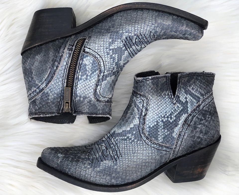 Liberty Black Pithon Fileteado Gris Ankle Boots