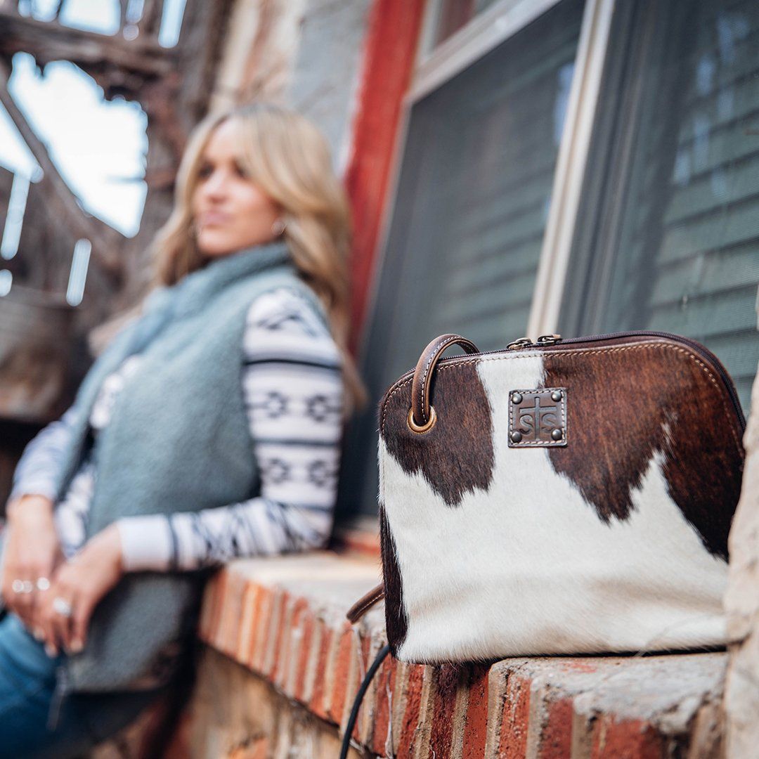 STS Ranchwear Cowhide Baroness Crossbody Classic STS35757