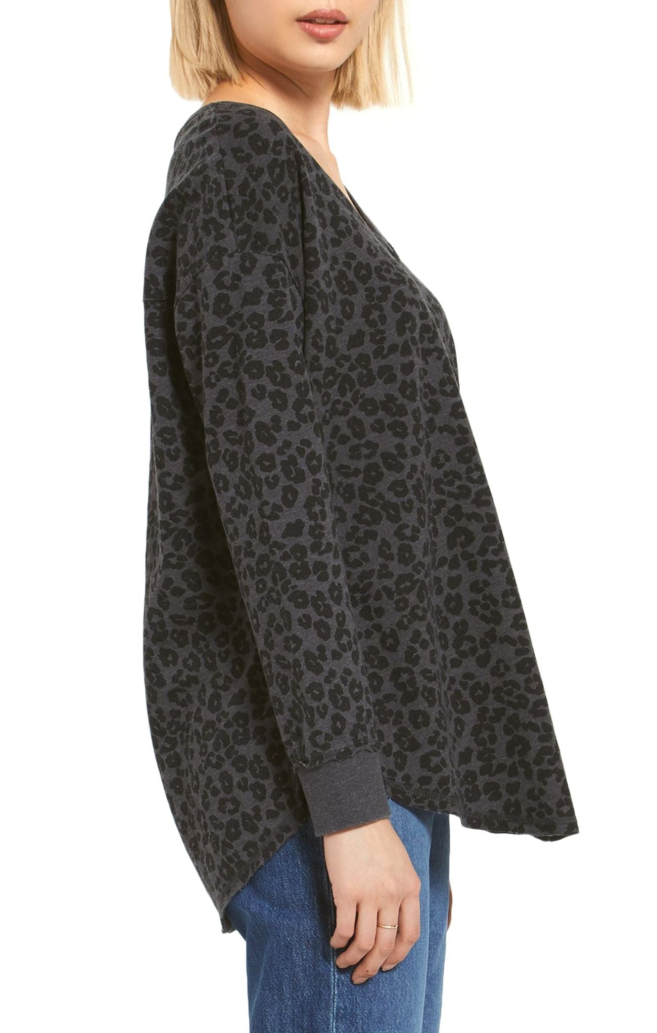 Z Supply V-Neck Black Leo Leopard Weekender